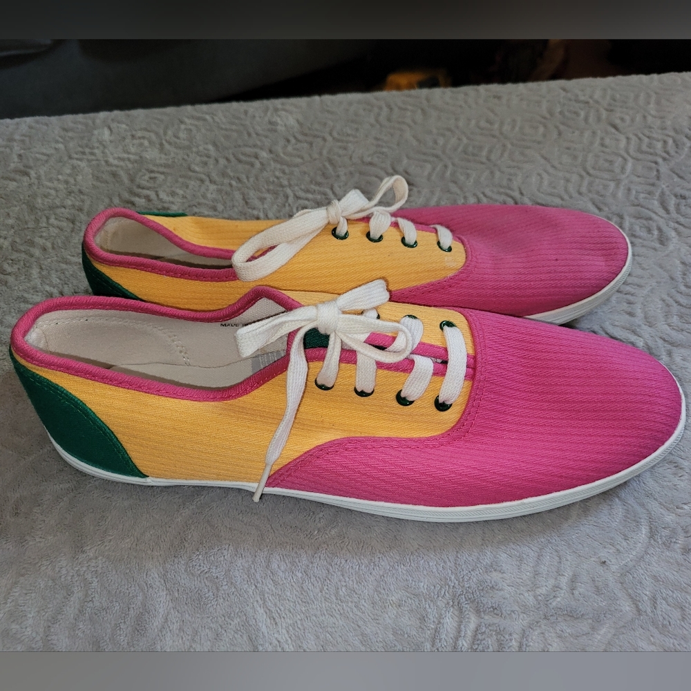 Vintage '90s NWOT Colorblock RED CAMEL Tennis Shoes